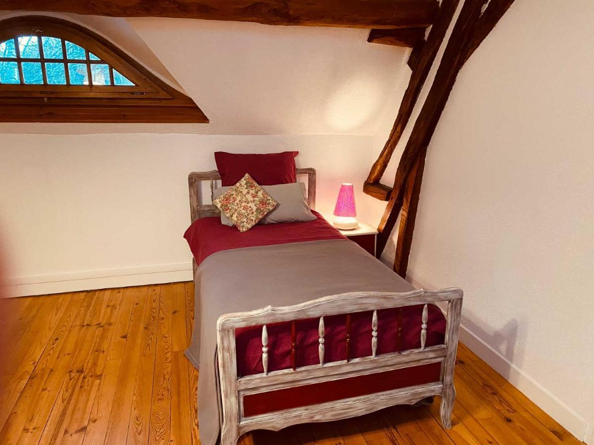 Bed and Breakfast Le Moulin De Pasnel Монто Экстерьер фото